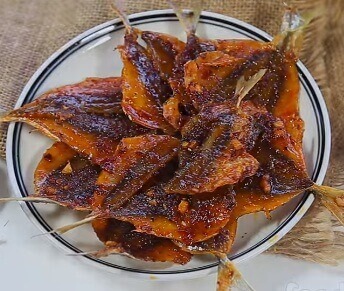 khô cá chỉ vàng nướng sa tế