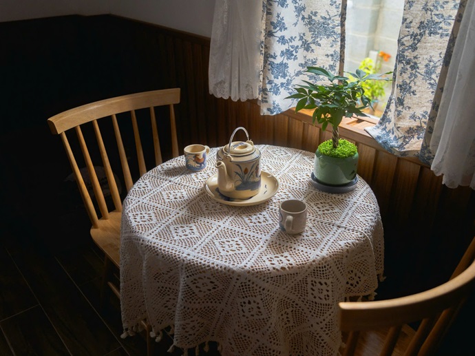 bàn trà trong phòng ở seabreeze homestay phan thiết