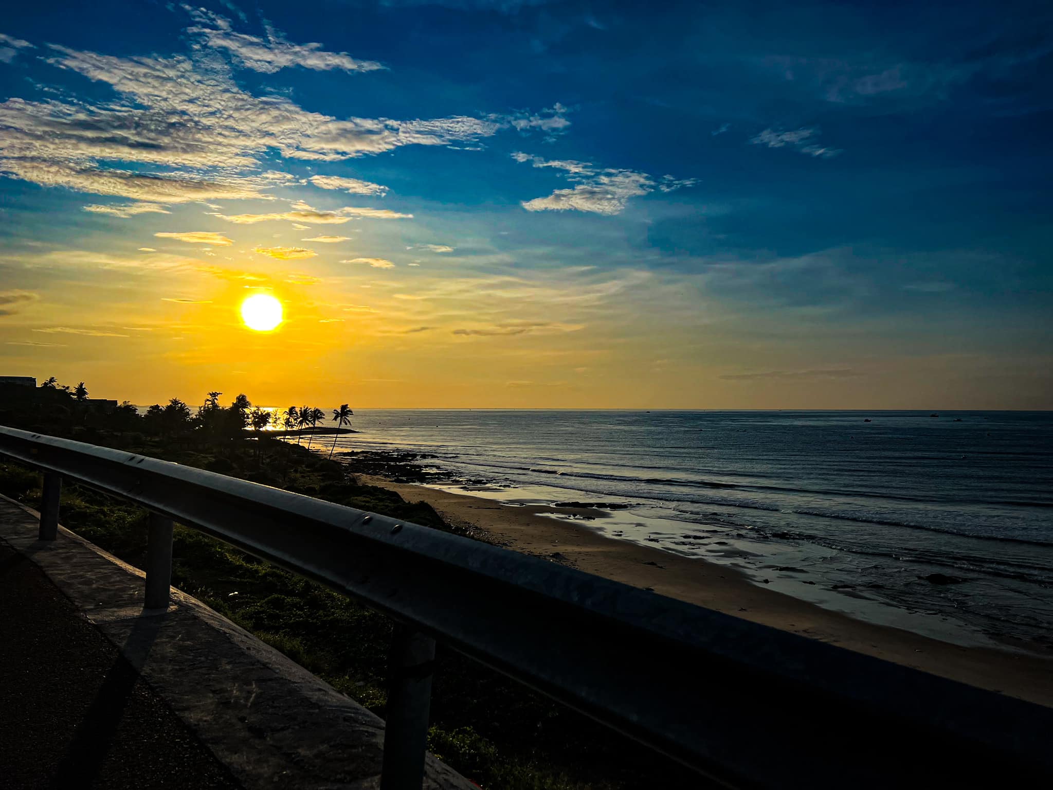 dốc hoàng hôn, sea-breeze homestay phan thiết