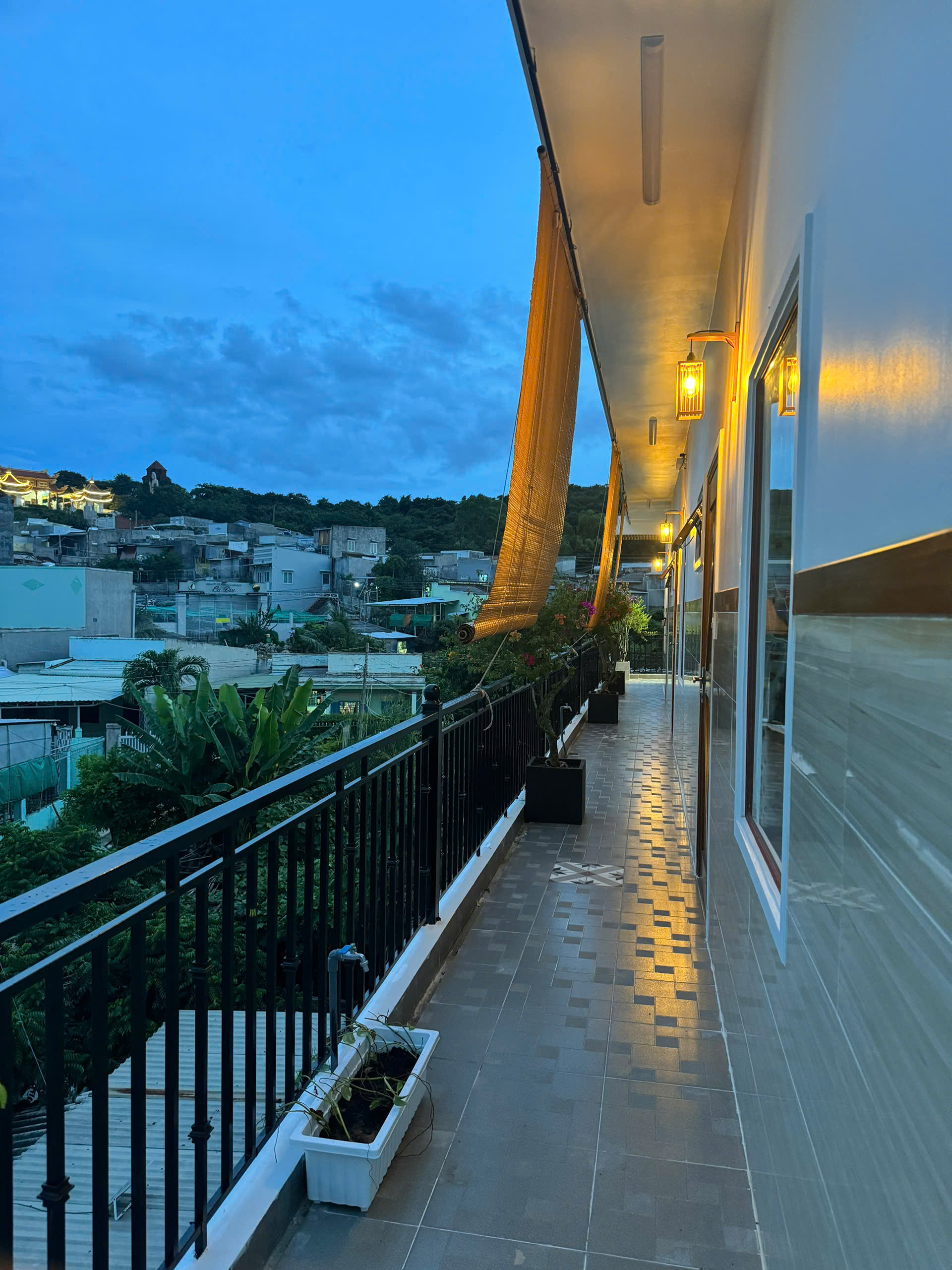 Hành lang tại homestay gió biển Phan Thiết